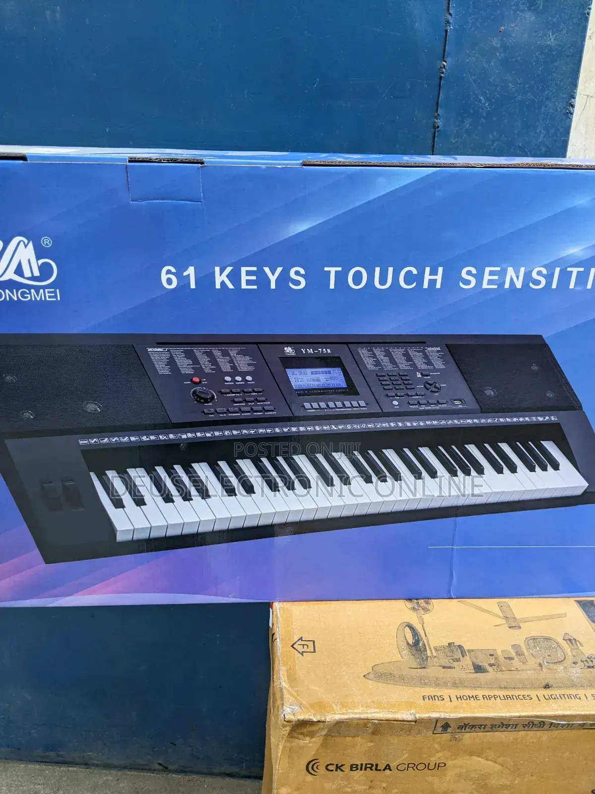 Electric Keyboard Yongmei 758