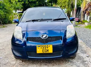 Photo - Toyota Vitz 2007 Blue