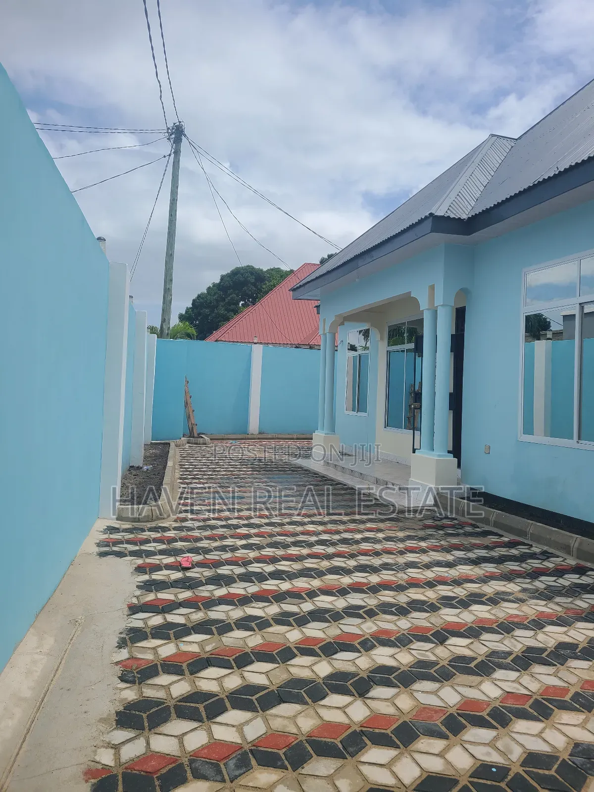 5bdrm House in Kigamboni for sale