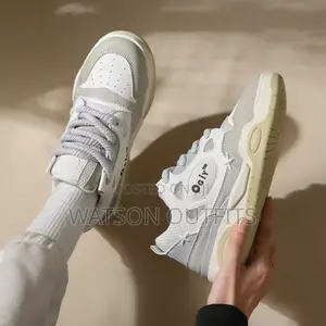 Good Quality Shoes/Sneakers New Original