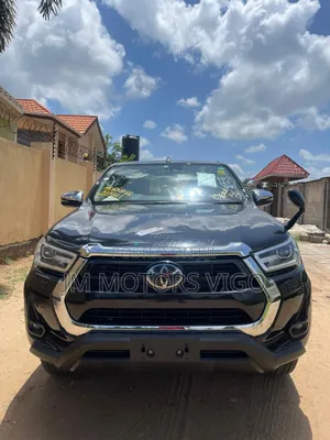 Toyota Hilux 2.4 Diesel 2020 Black