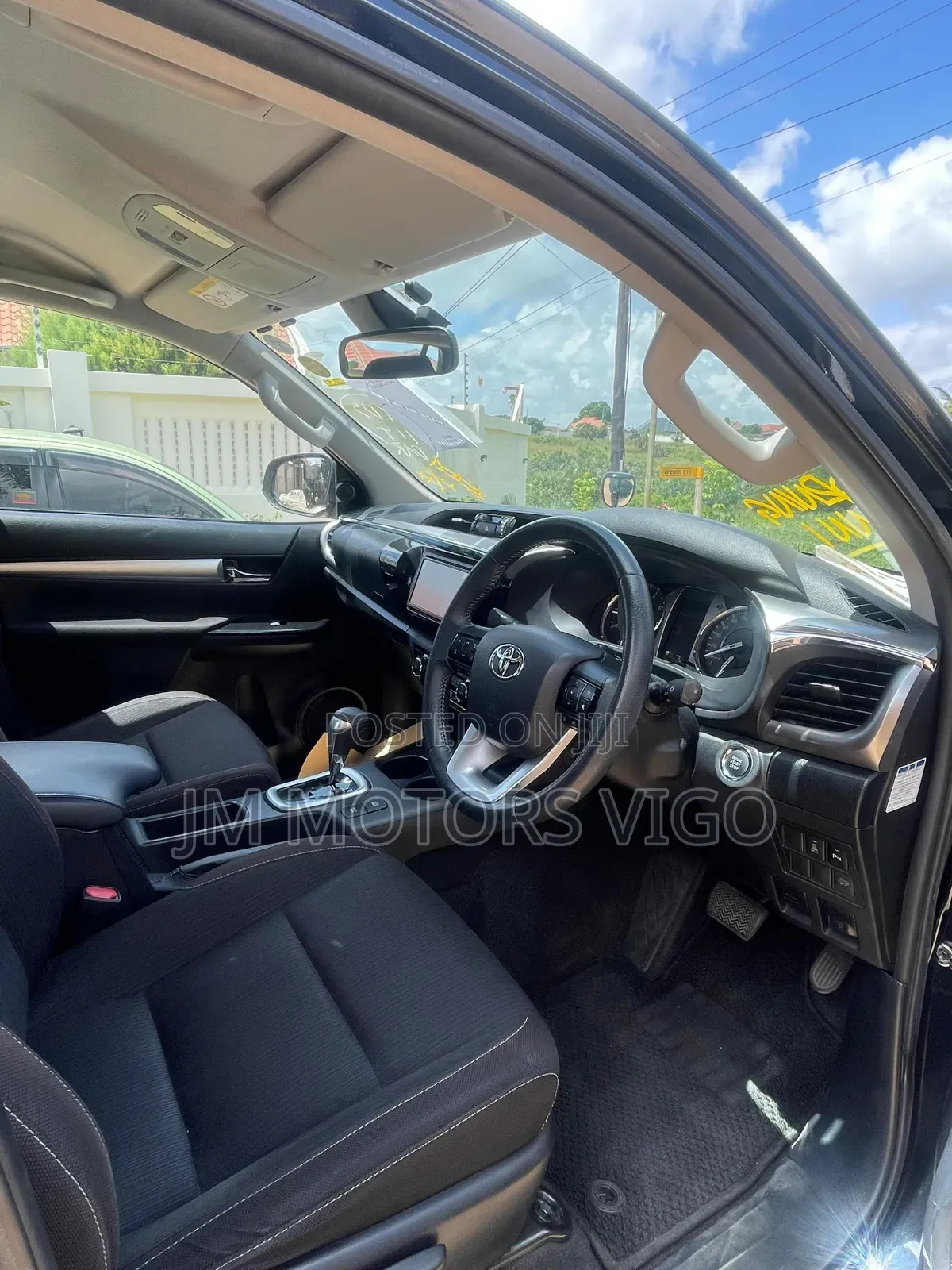 Toyota Hilux 2.4 Diesel 2020 Black