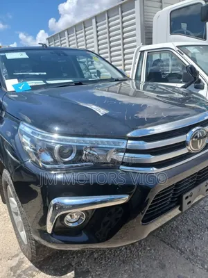 Toyota Hilux 2018 Black