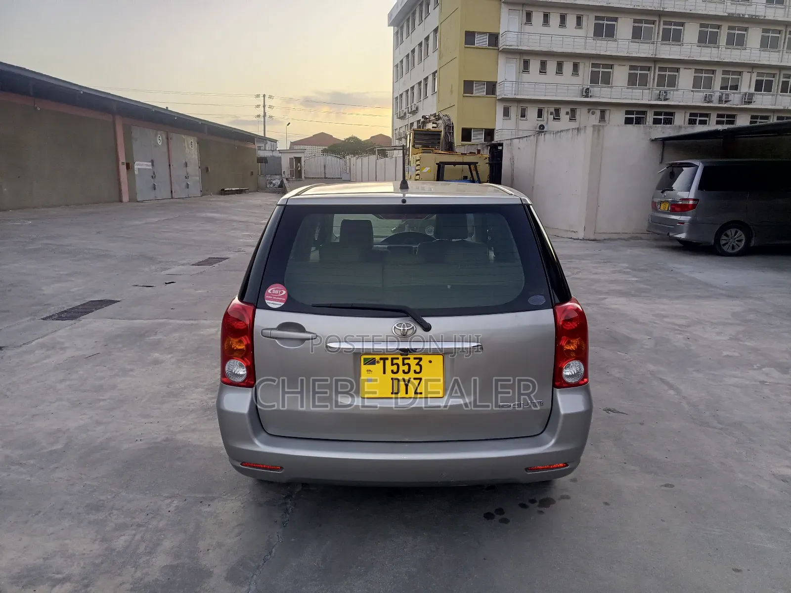 Toyota Raum 2003 Beige