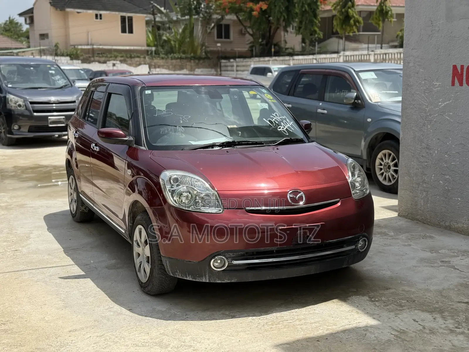 Mazda Verisa 2010 Burgundy