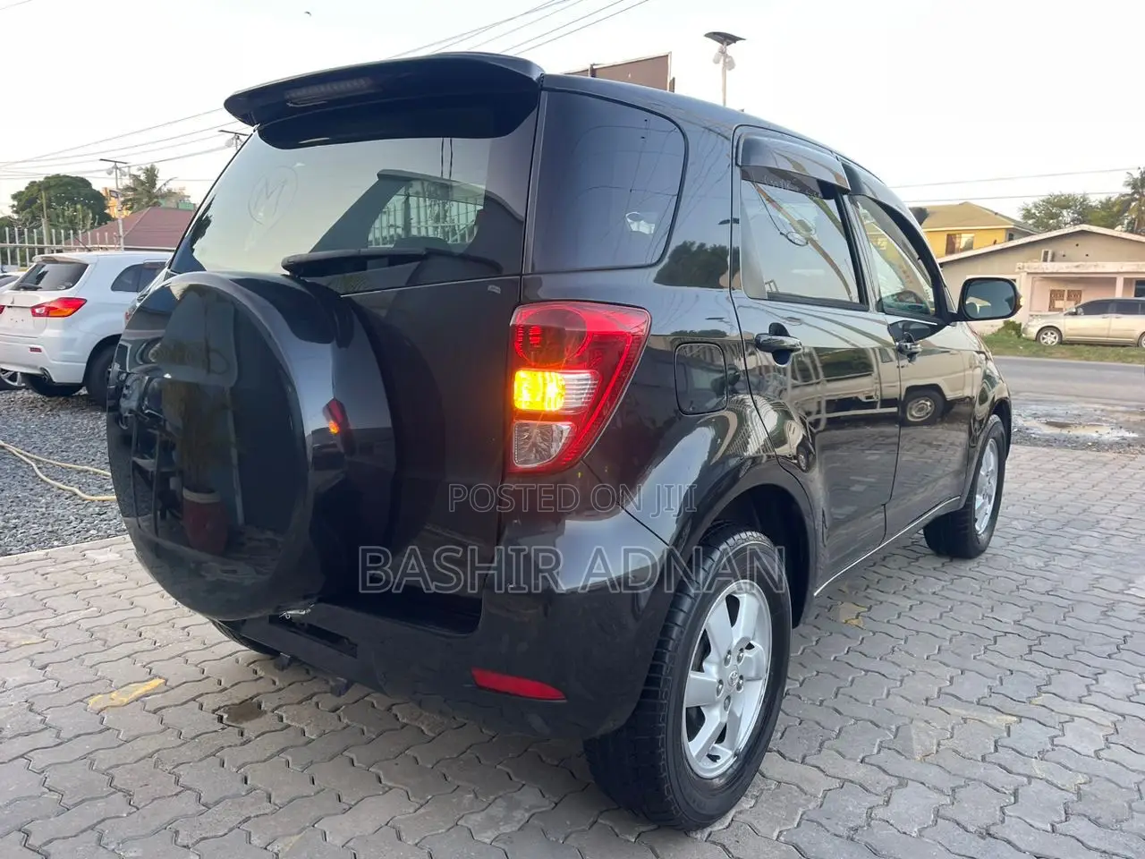 Toyota Rush 1.5 RWD 2009 Black