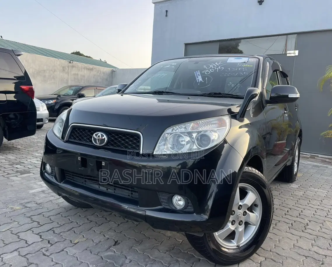 Toyota Rush 1.5 RWD 2009 Black