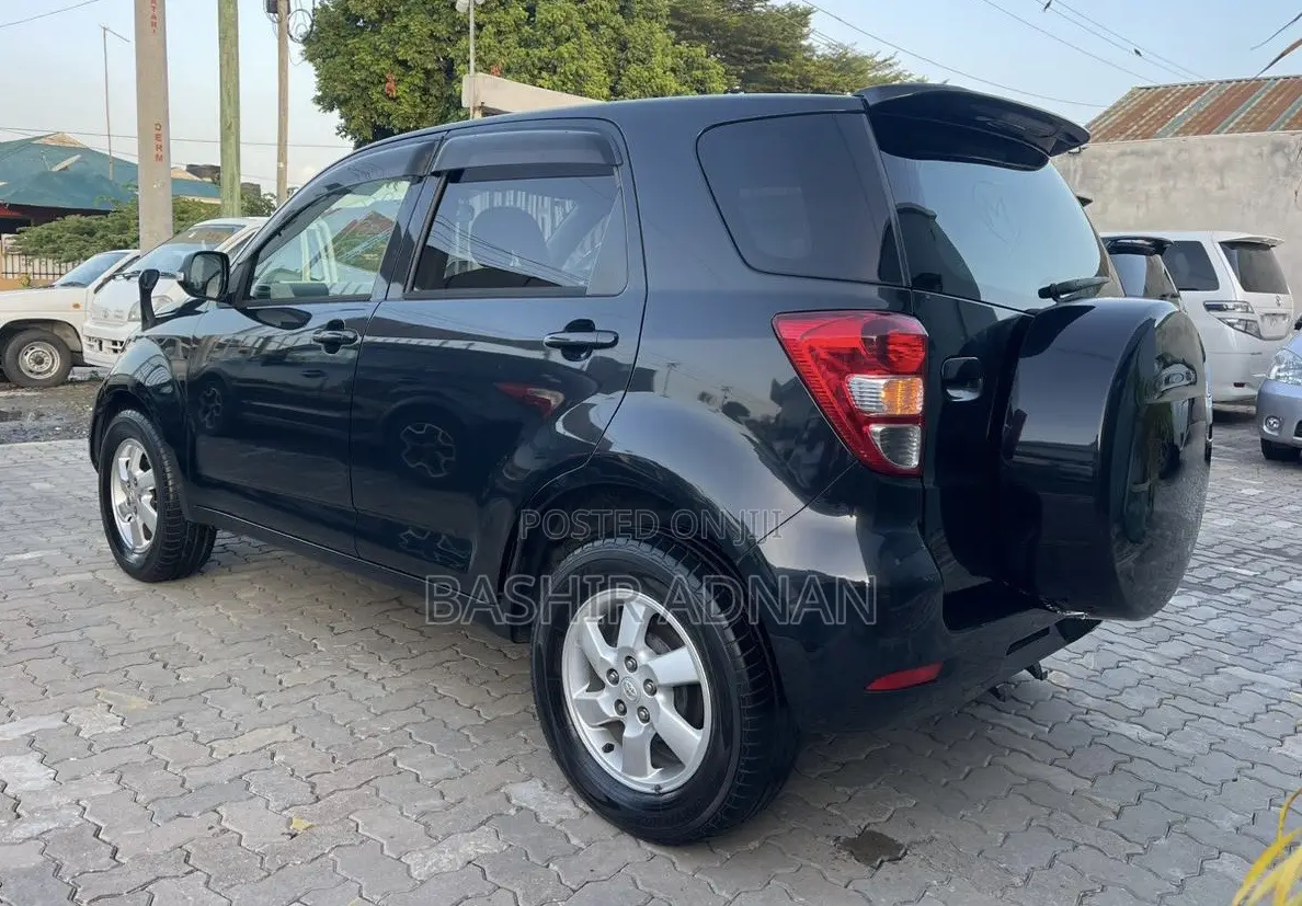 Toyota Rush 1.5 RWD 2009 Black