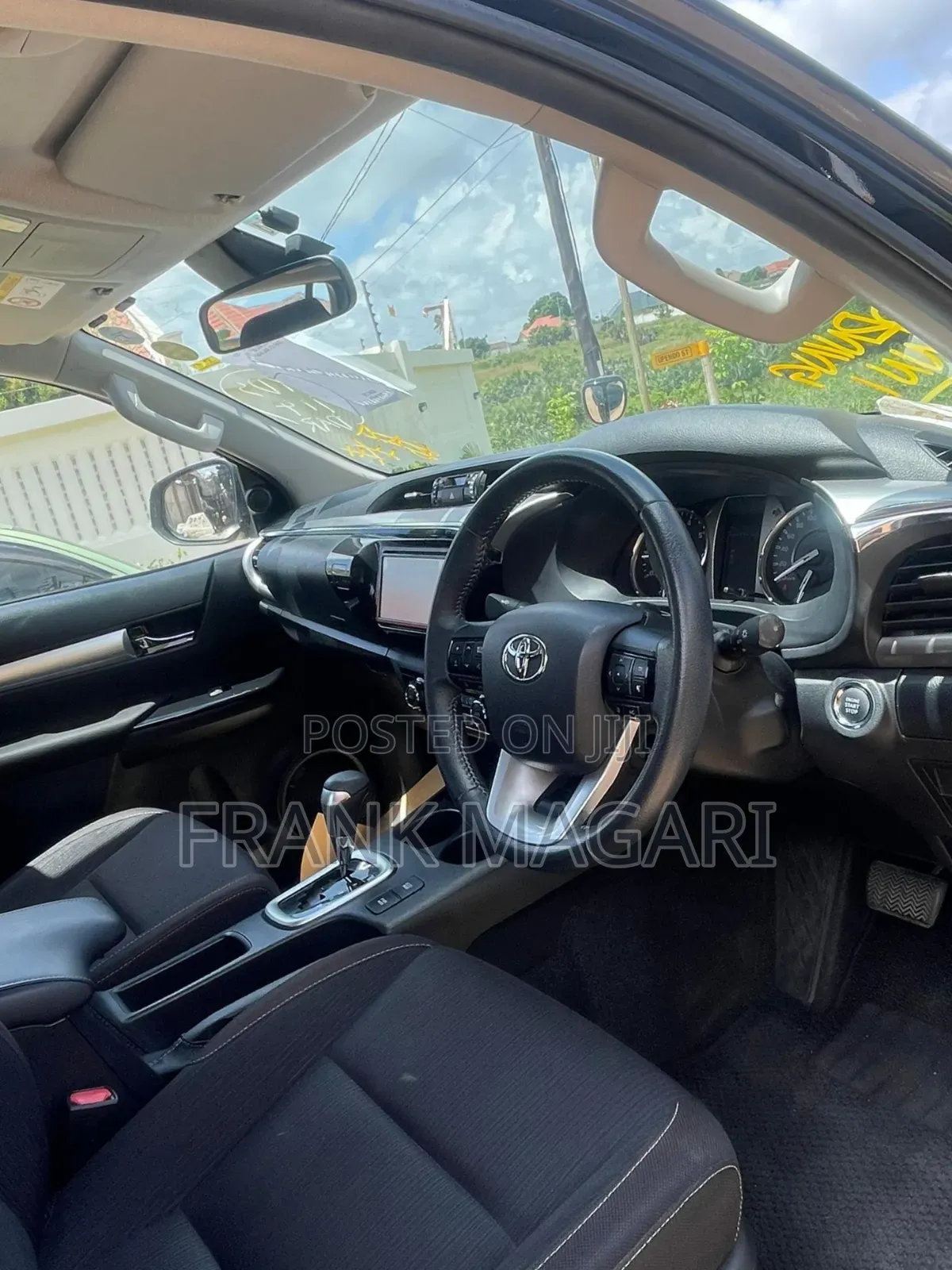 Toyota Hilux 2020 Black