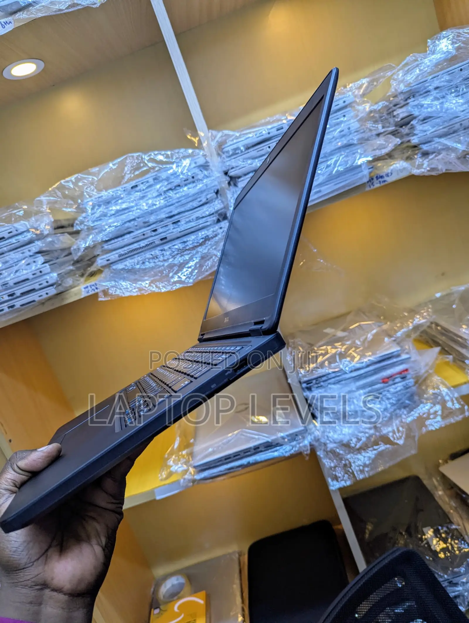 Laptop Dell Latitude 5450 8GB Intel Core I5 SSD 256GB