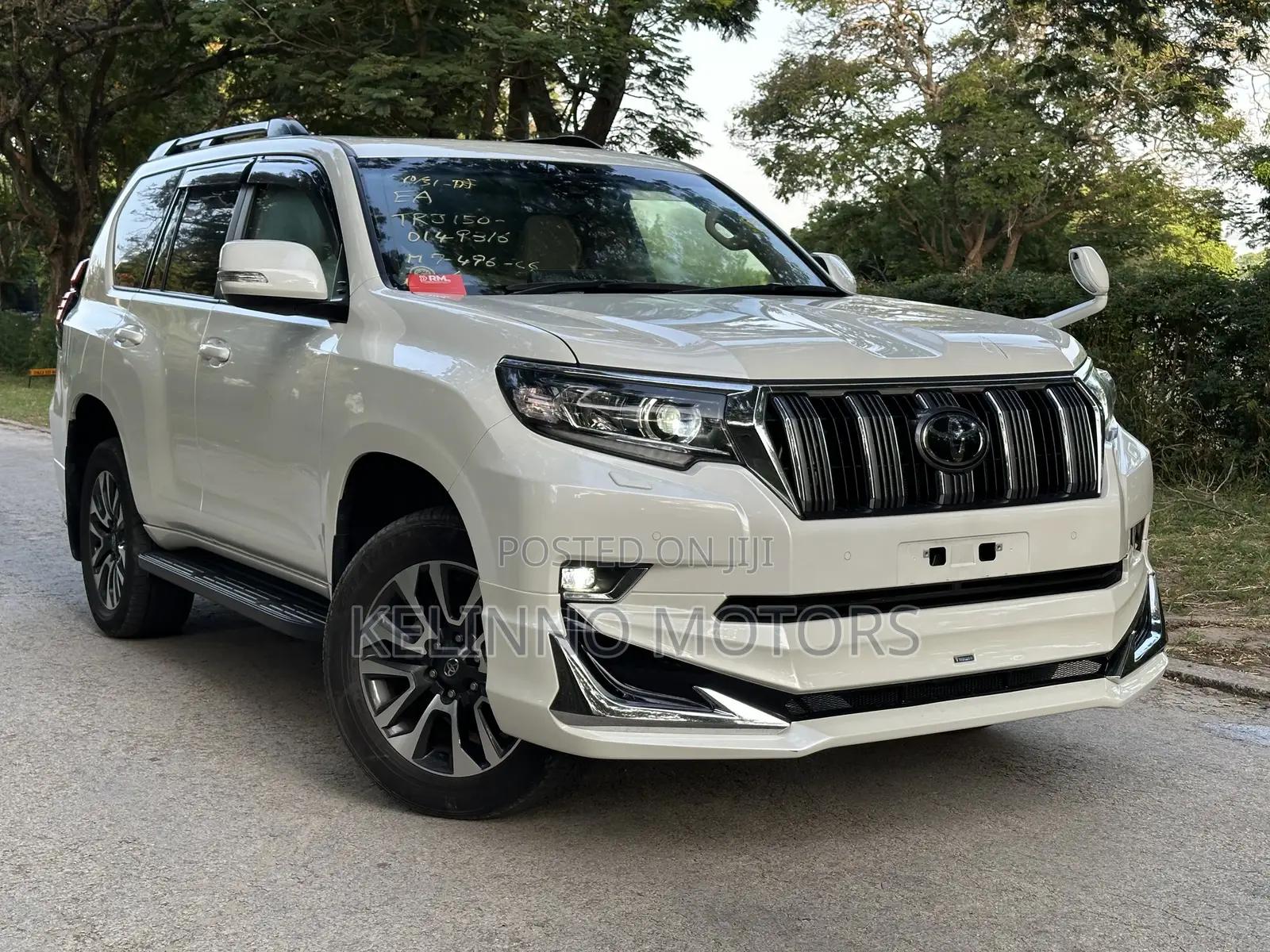 Toyota Land Cruiser Prado 2023 White