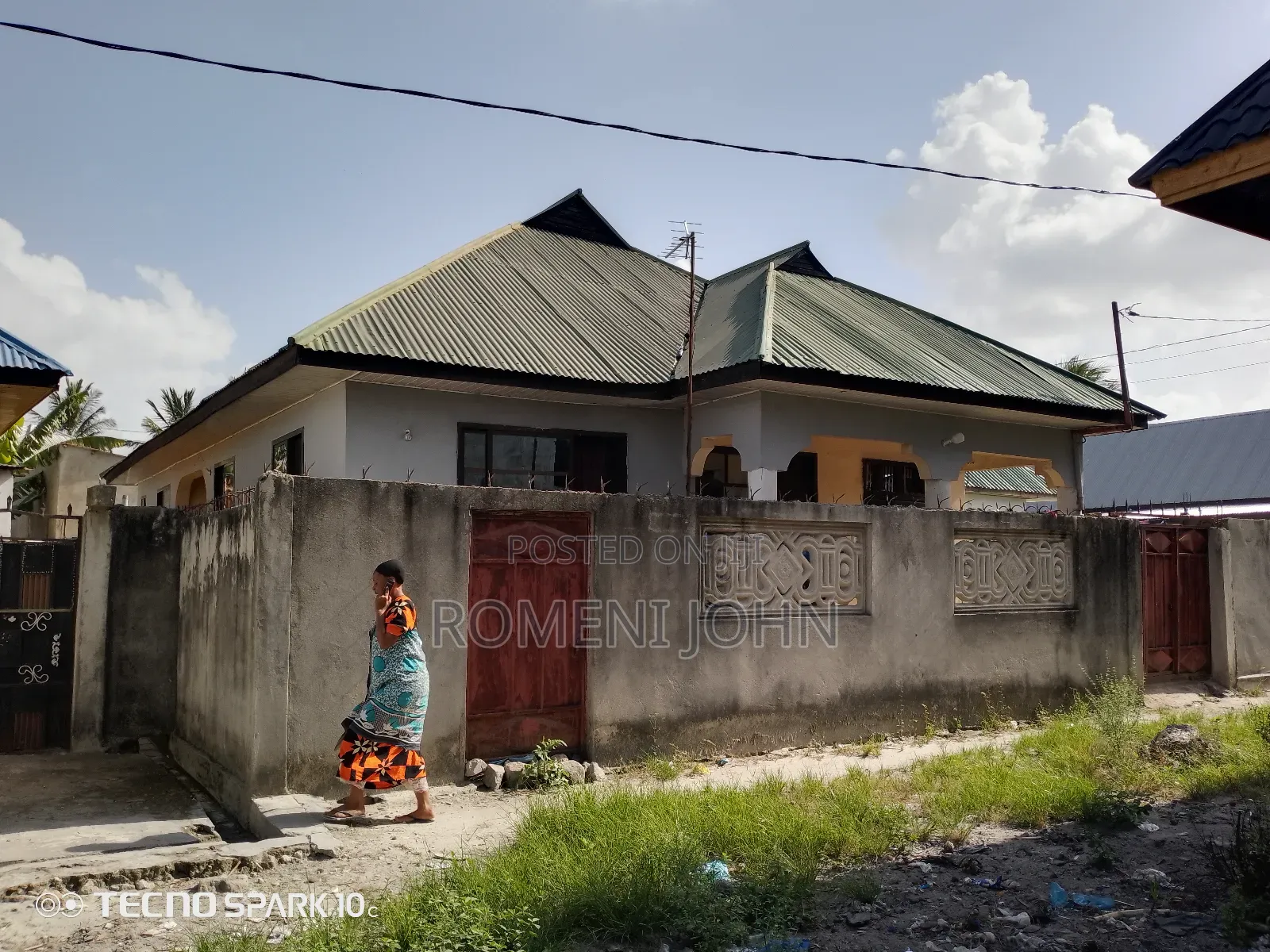 8bdrm House in Tanzania Daresalaam, Ilala for sale