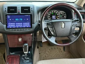 Toyota Crown 2009 White