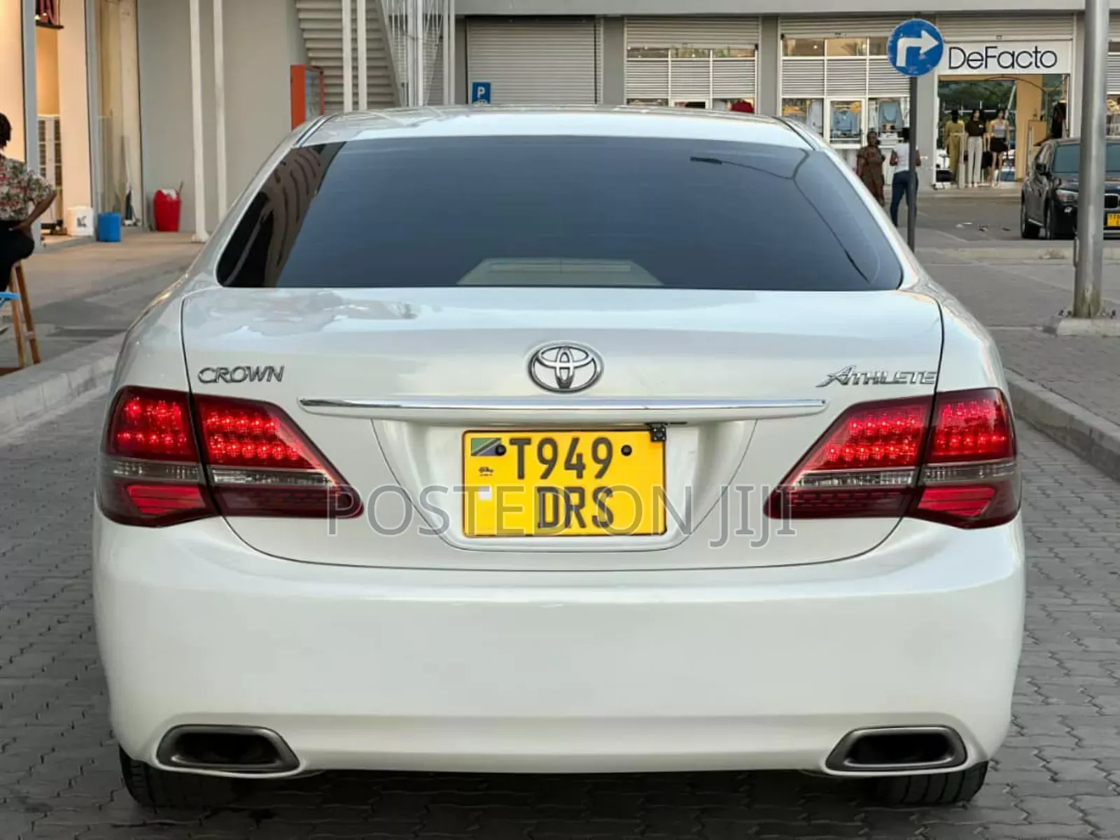 Toyota Crown 2009 White