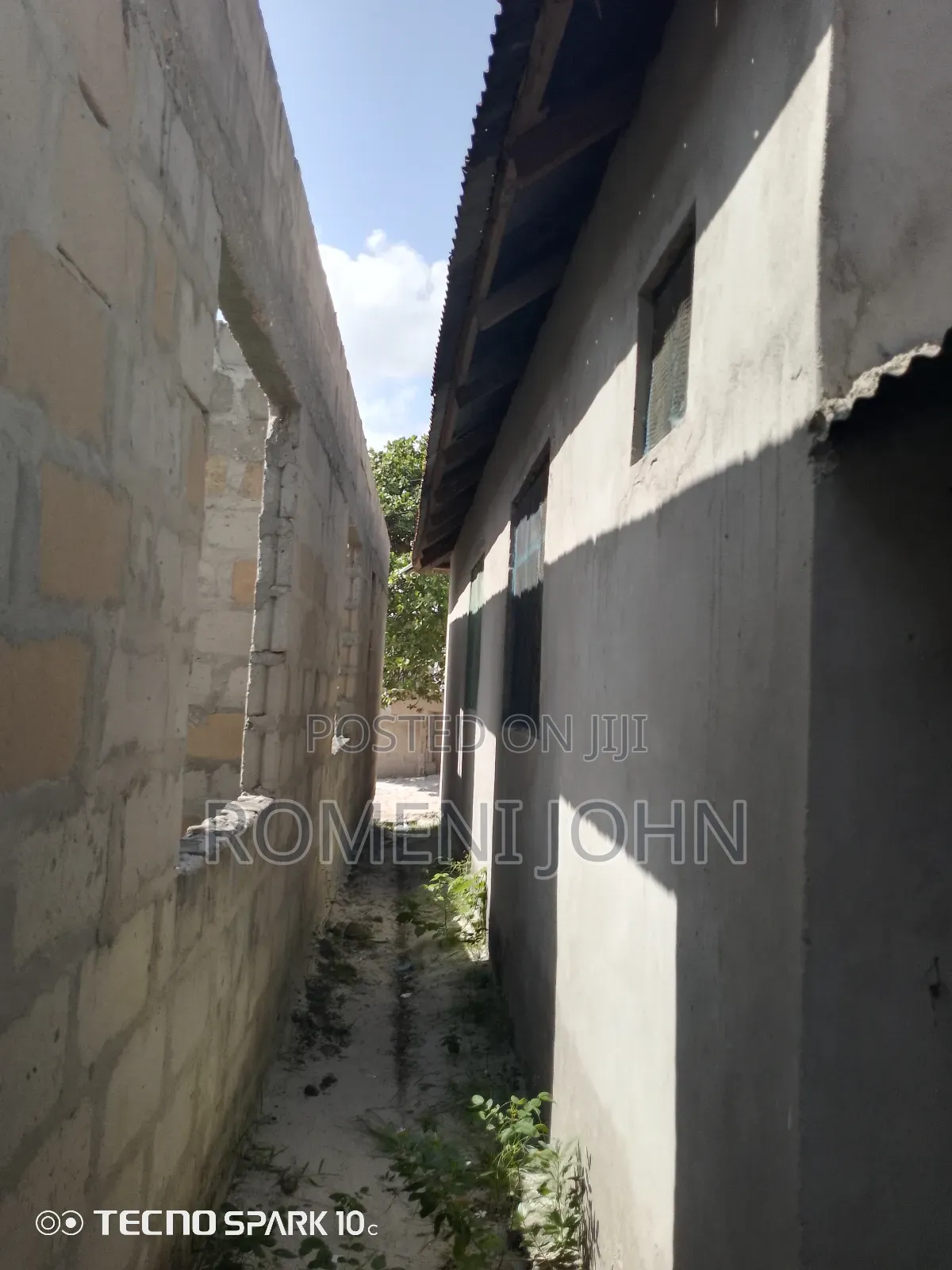 6bdrm House in Tanzania Daresalaam, Ilala for sale