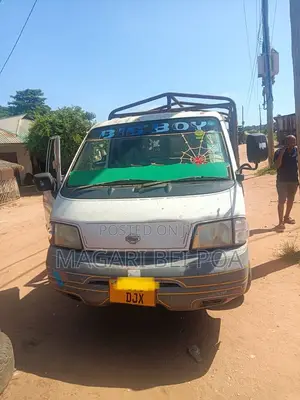 Nissan Gari Ya Mzigo Nzutii