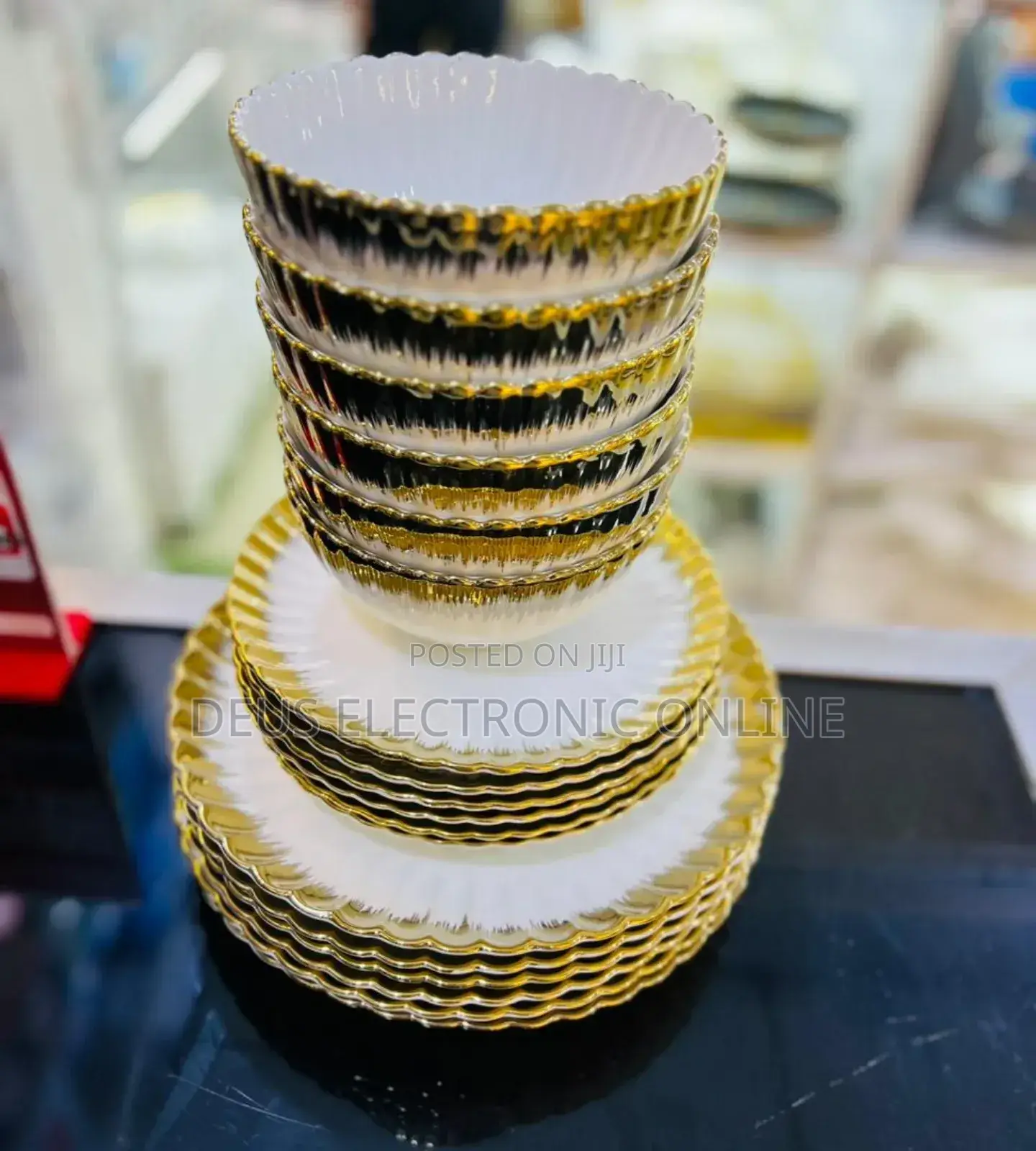 Dinner Set 18 PC