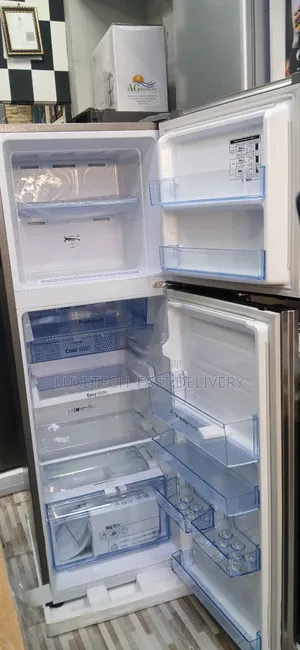 Samsung Refrigerator 253L RT31K3082S8 Top Mount Freezer