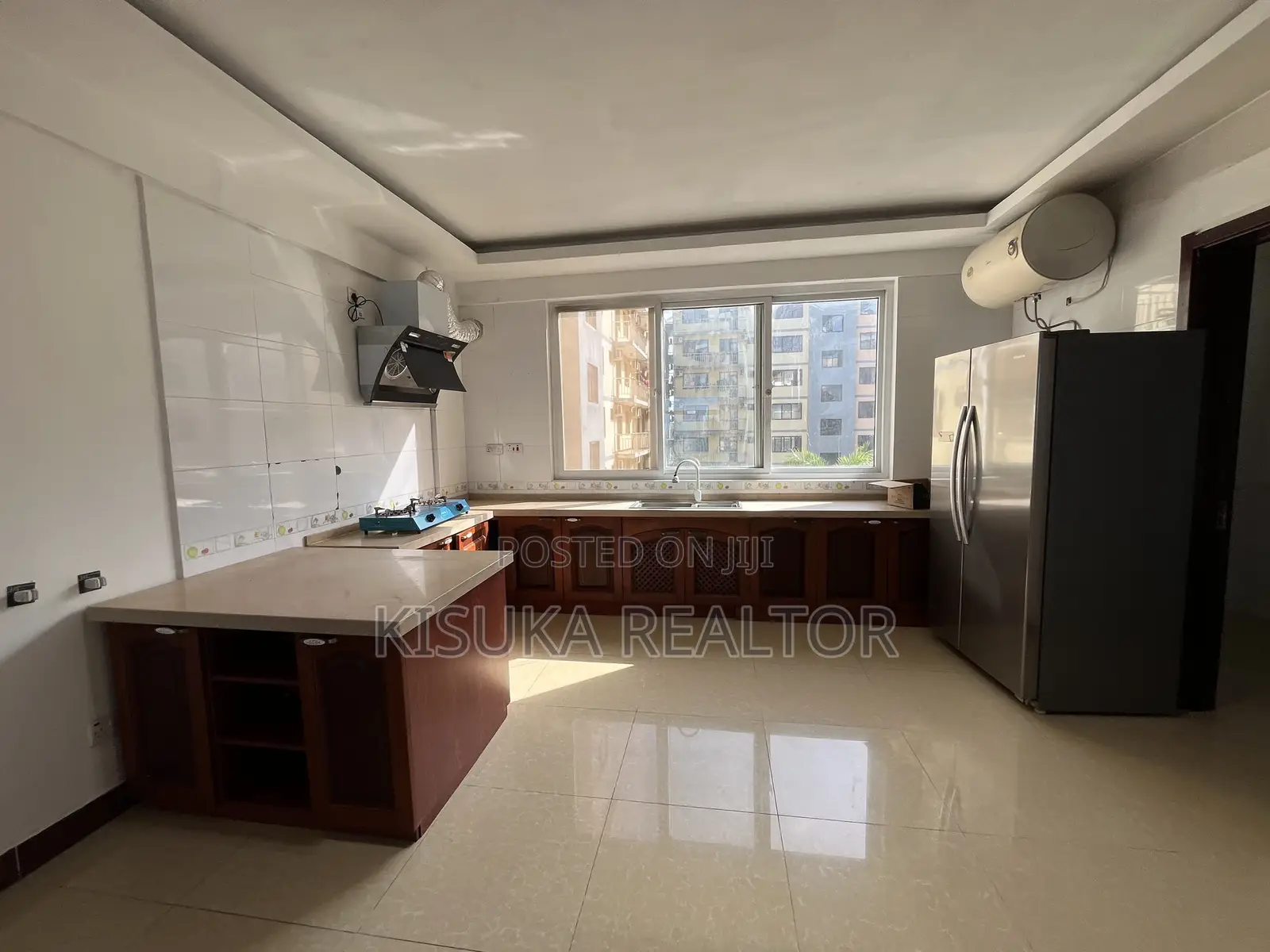 Furnished 4bdrm Apartment in Msasani Beach, Kinondoni for rent