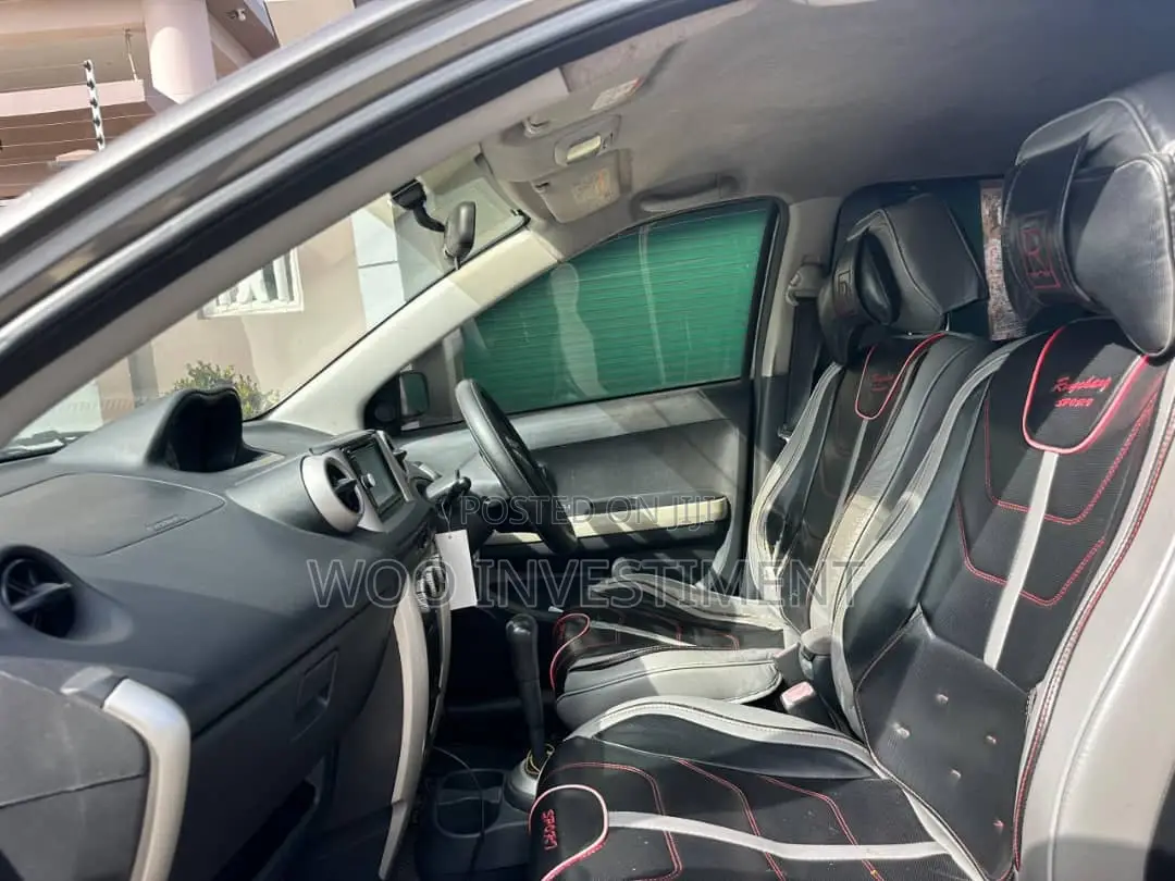 Toyota IST 2007 Gray