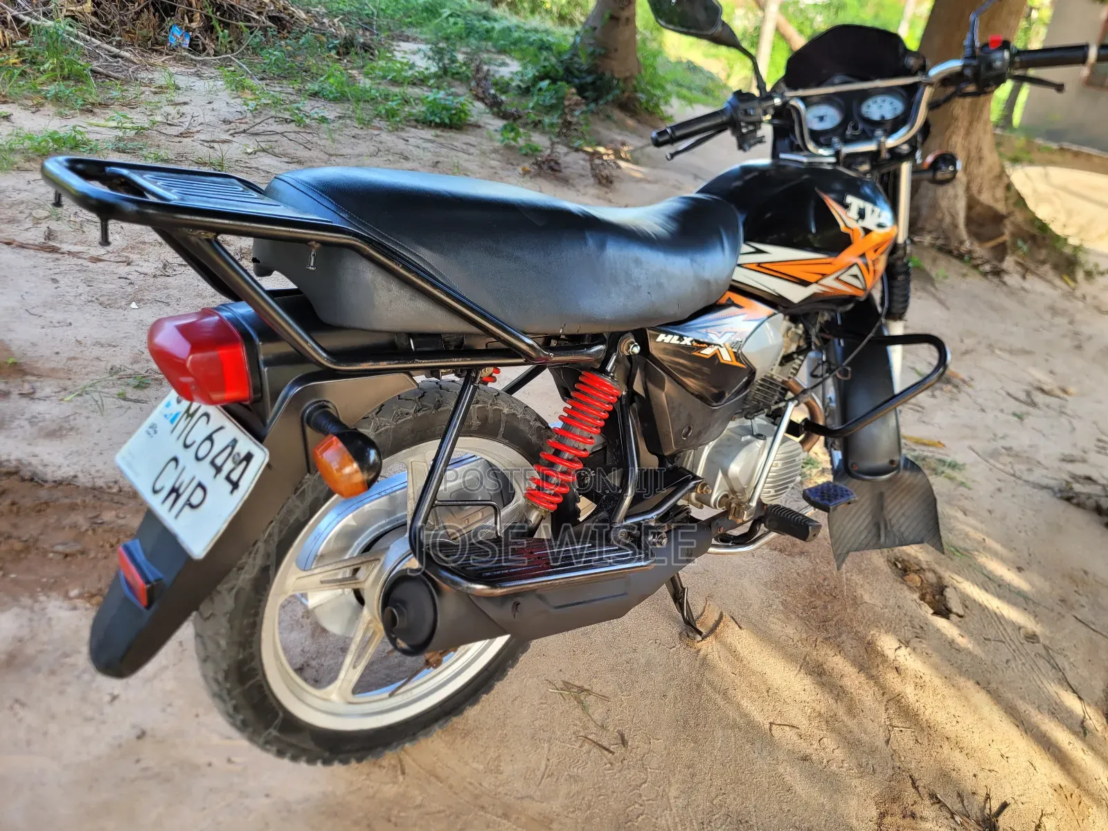 TVS HLX Plus ES 2024 Black