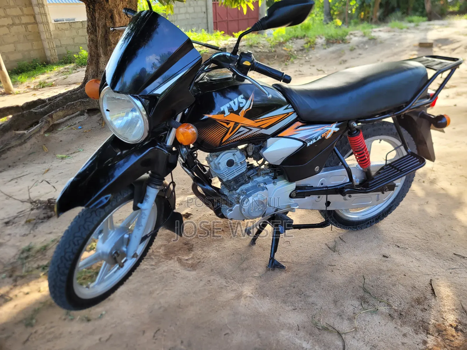 TVS HLX Plus ES 2024 Black