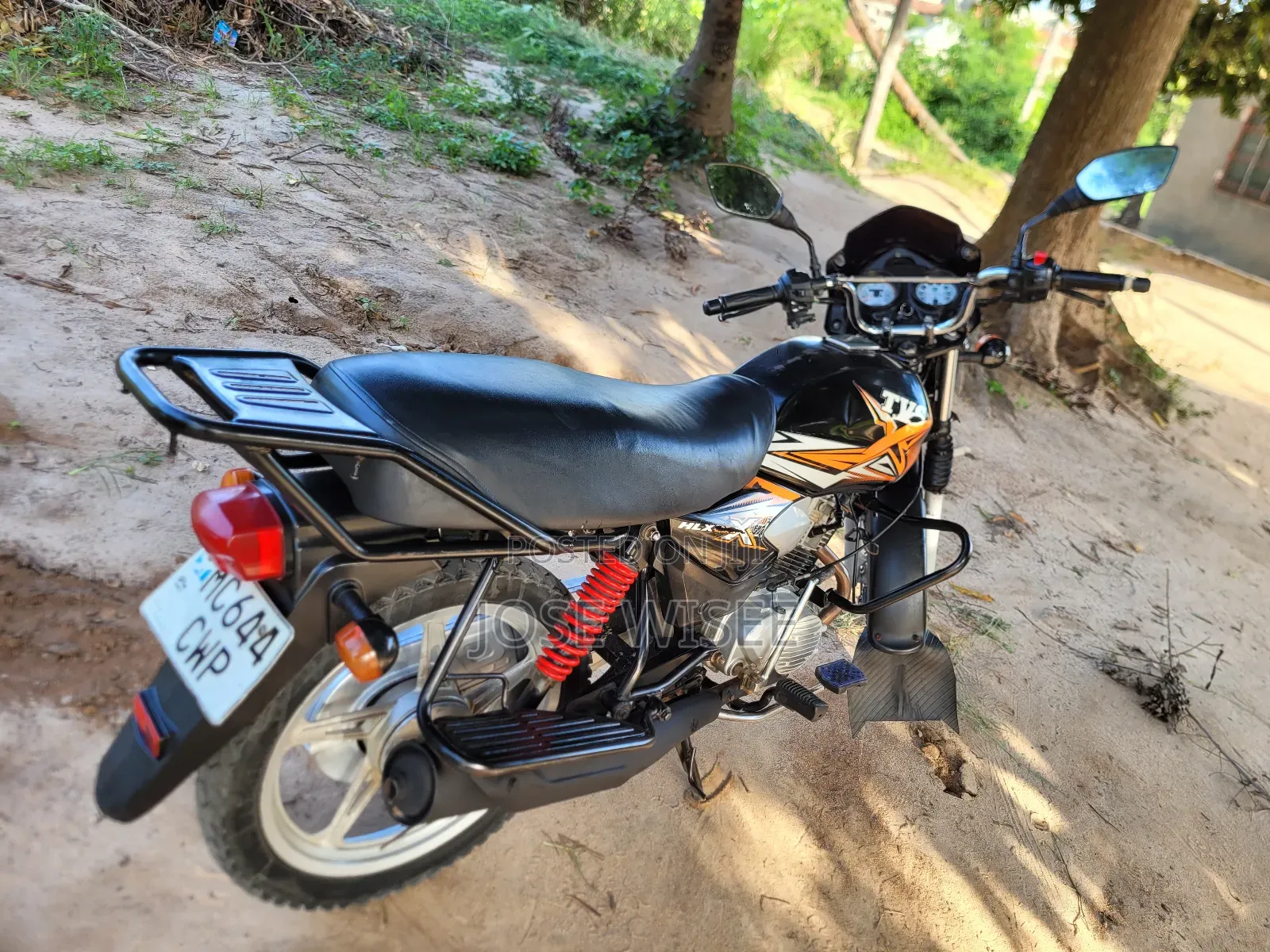 TVS HLX Plus ES 2024 Black
