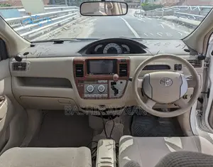 Toyota Raum 1.5 FWD 2003 White