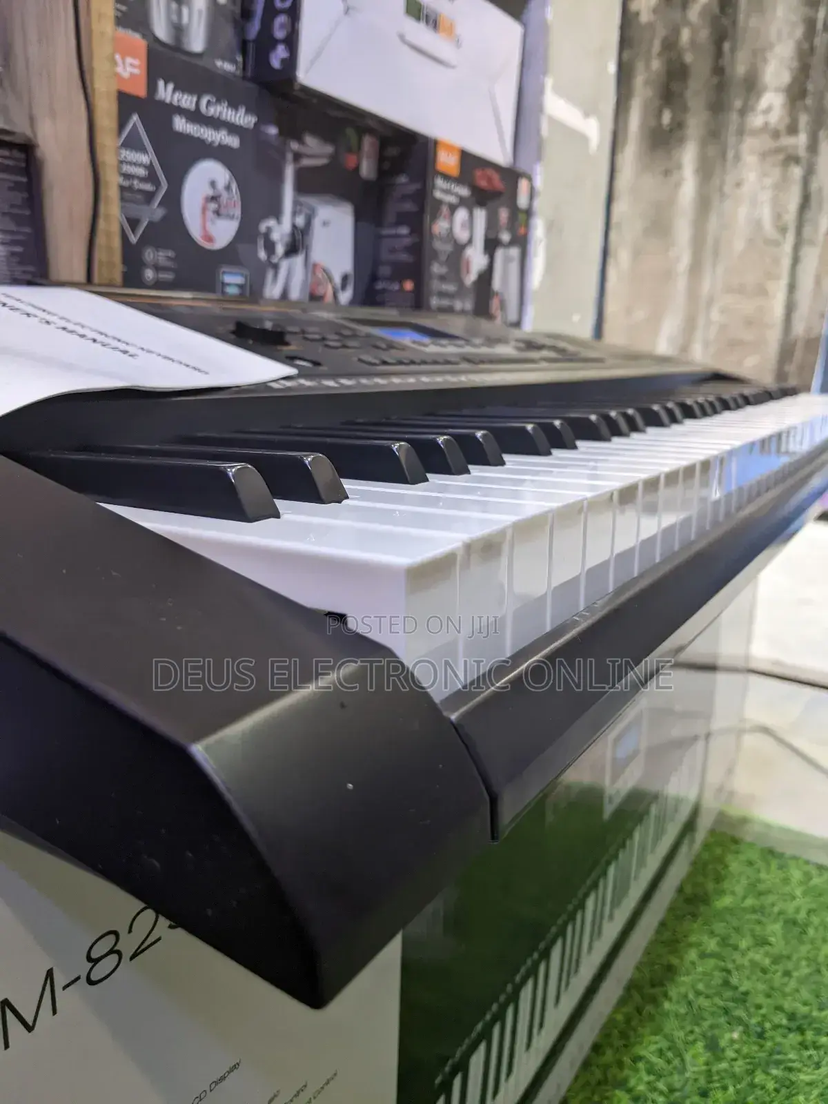 Electric Keyboard Yongmei 829