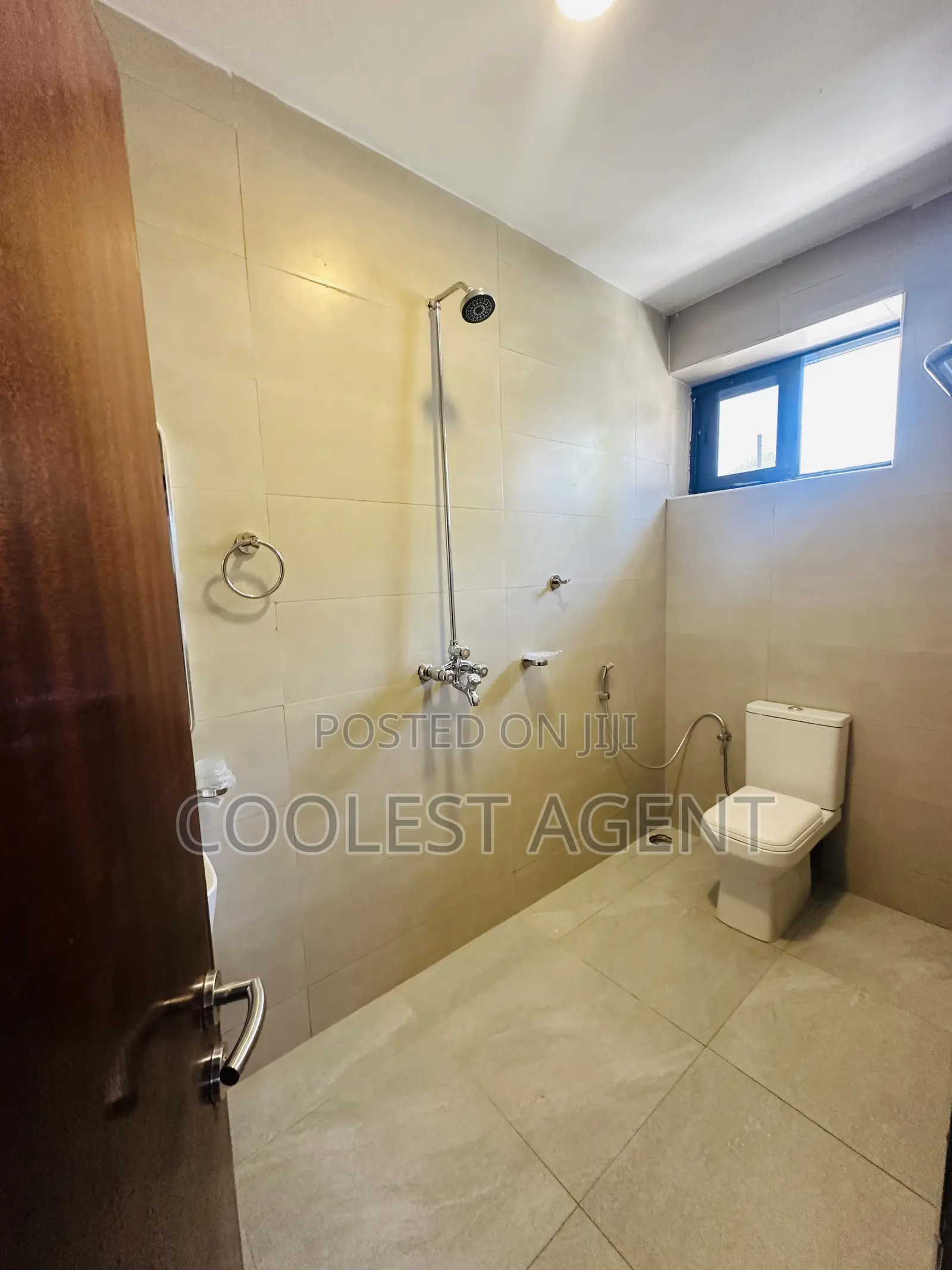 5bdrm Duplex in Msasani, Kinondoni for rent
