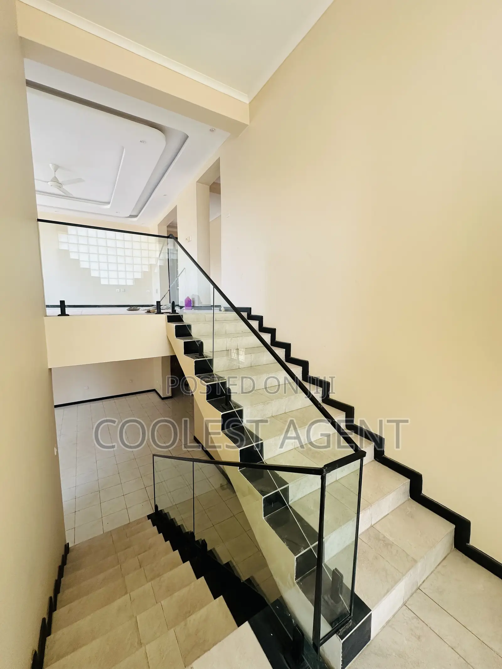 5bdrm Duplex in Msasani, Kinondoni for rent