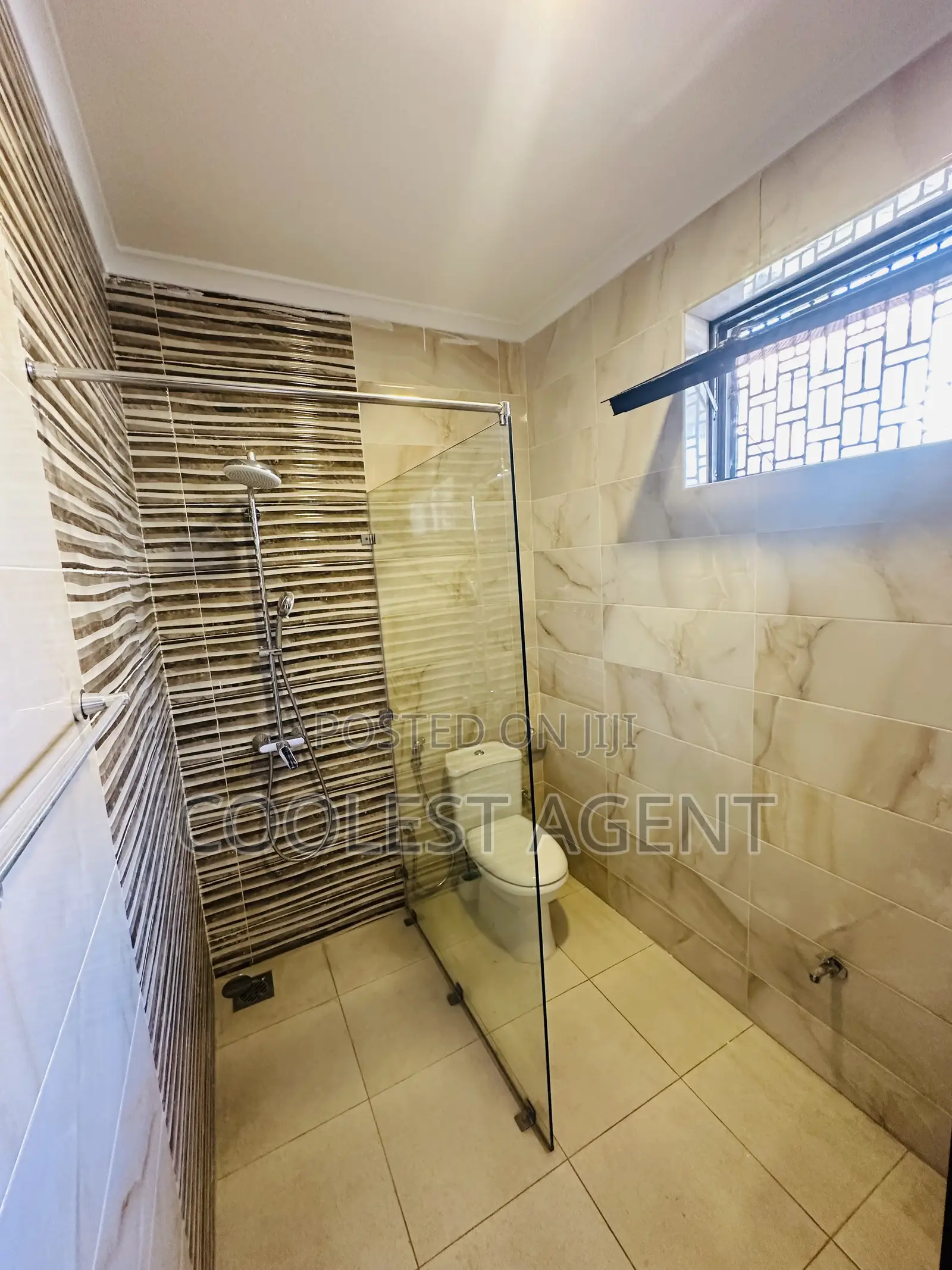 5bdrm Duplex in Msasani, Kinondoni for rent
