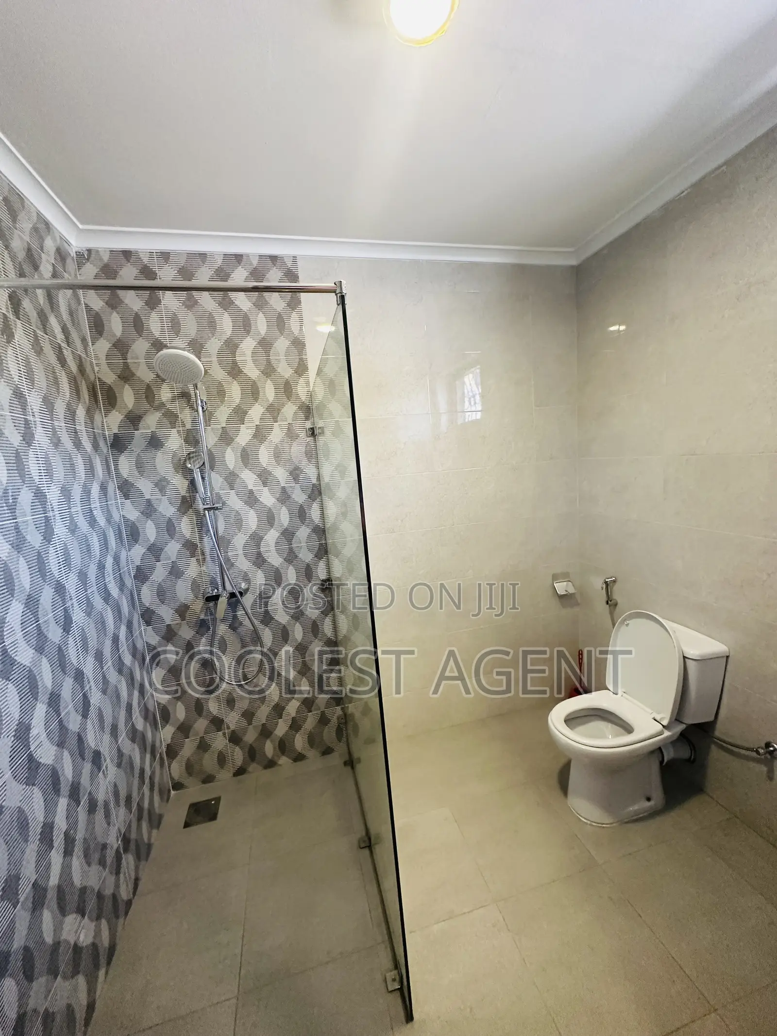 5bdrm Duplex in Msasani, Kinondoni for rent