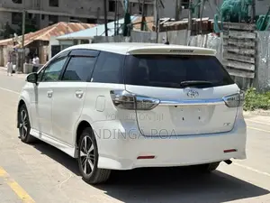 Toyota Wish 2012 White