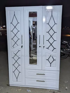 Kabati Milango Mitatu Classic Sana Hard Wood White