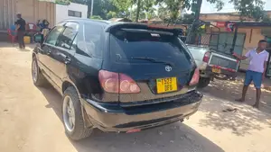 Toyota Harrier 2004 Black