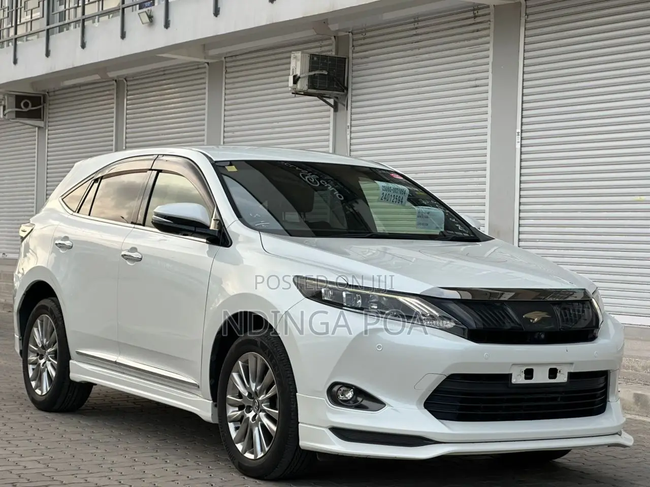 Toyota Harrier 2.0 4WD 2014 White
