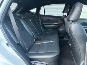 Toyota Harrier 2.0 4WD 2014 White