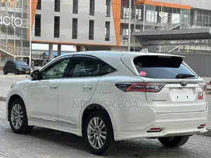 Toyota Harrier 2.0 4WD 2014 White