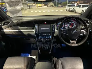 Toyota Harrier 2.0 4WD 2014 White