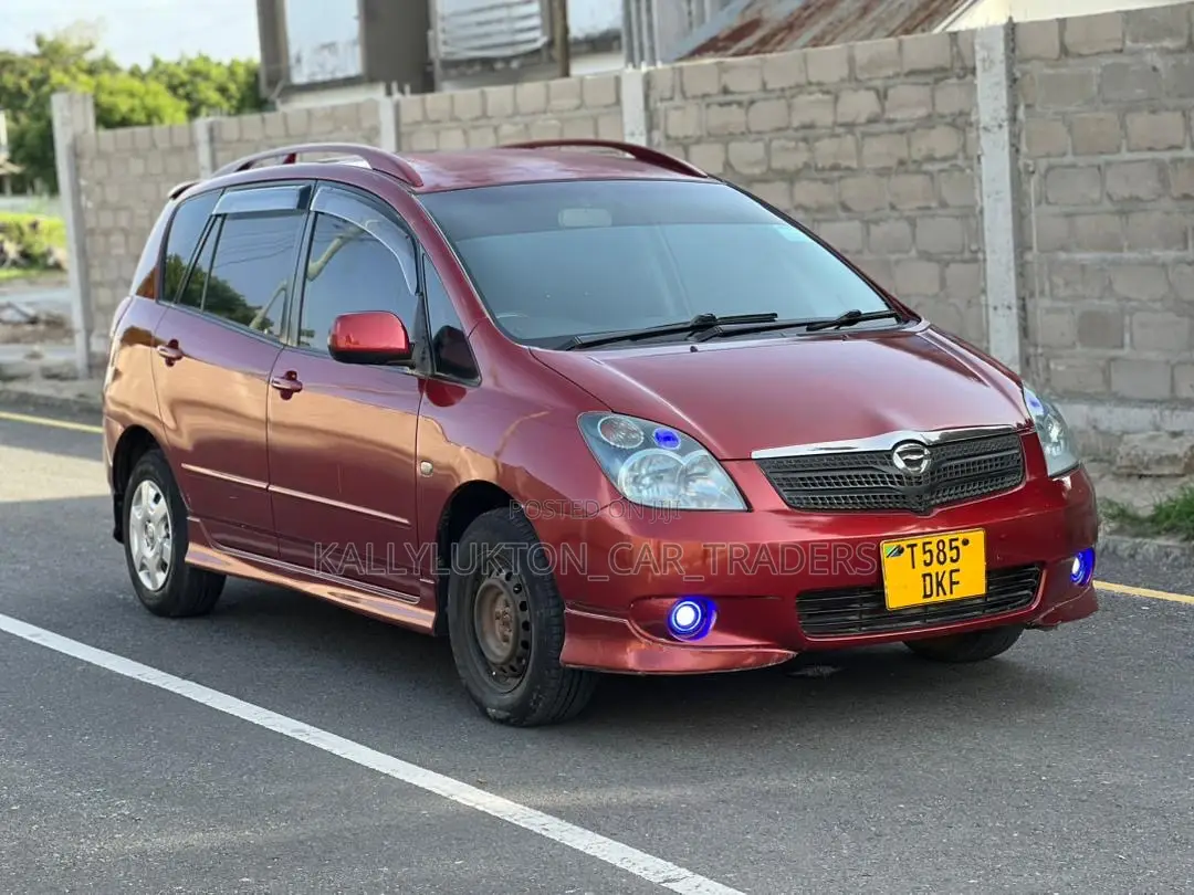 Toyota Corolla Spacio 2003 Red
