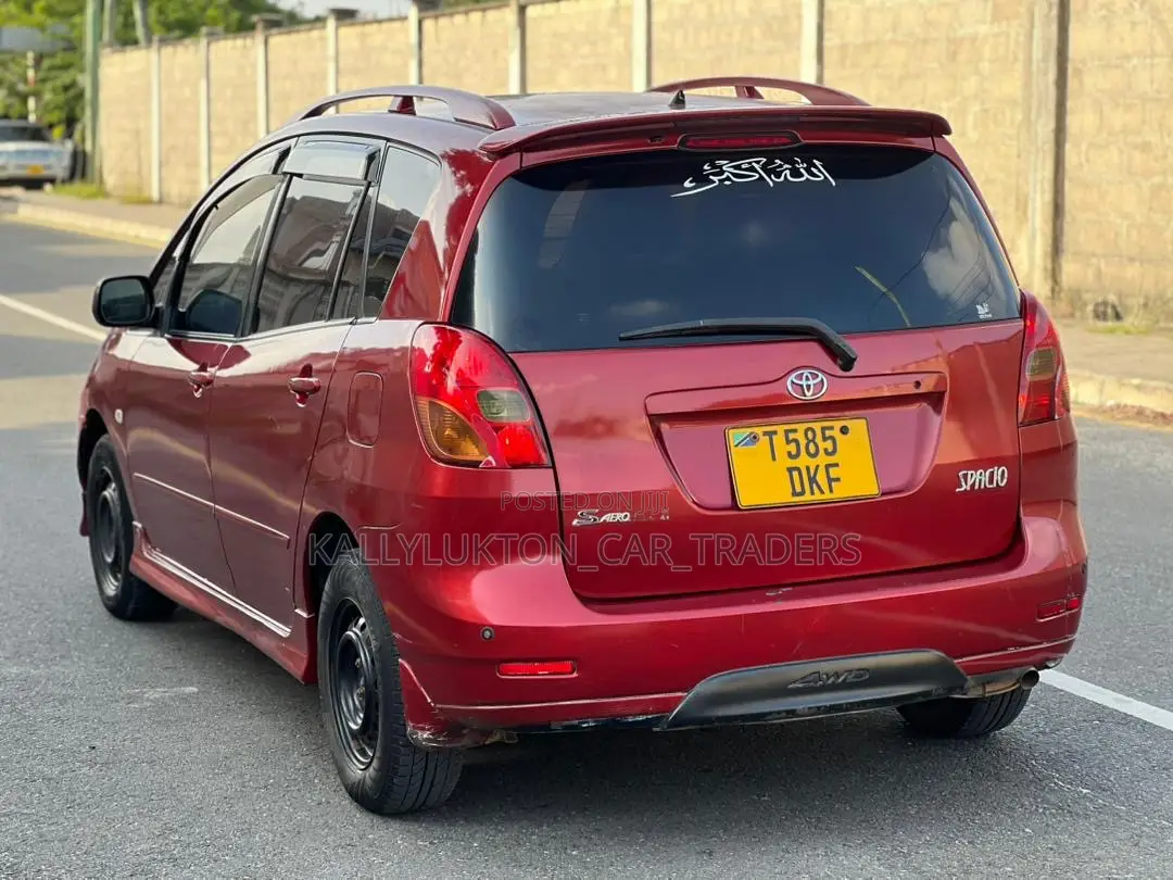 Toyota Corolla Spacio 2003 Red