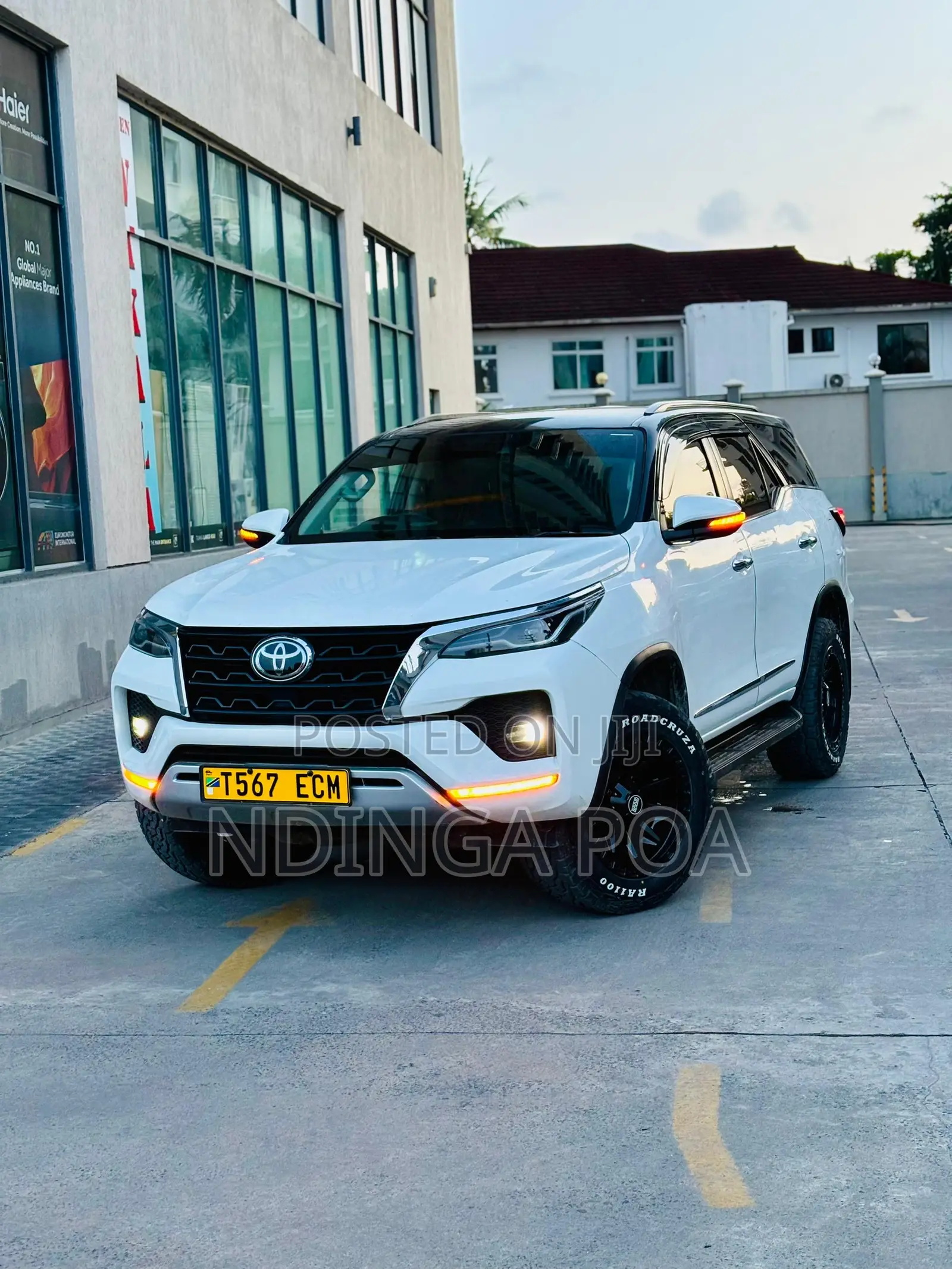 Toyota Fortuner 2.8 D RWD 2022 White