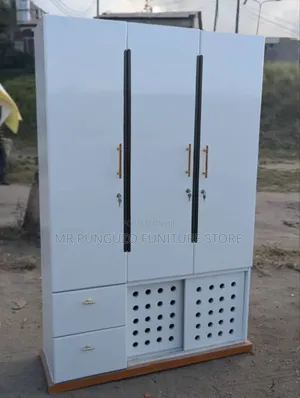 Kabati Milango Mitatu Classic Sana Mbao Imara