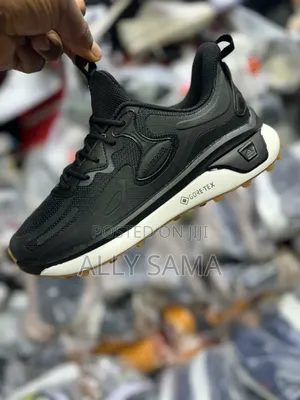 Mmen's Sneakers Gore Tex