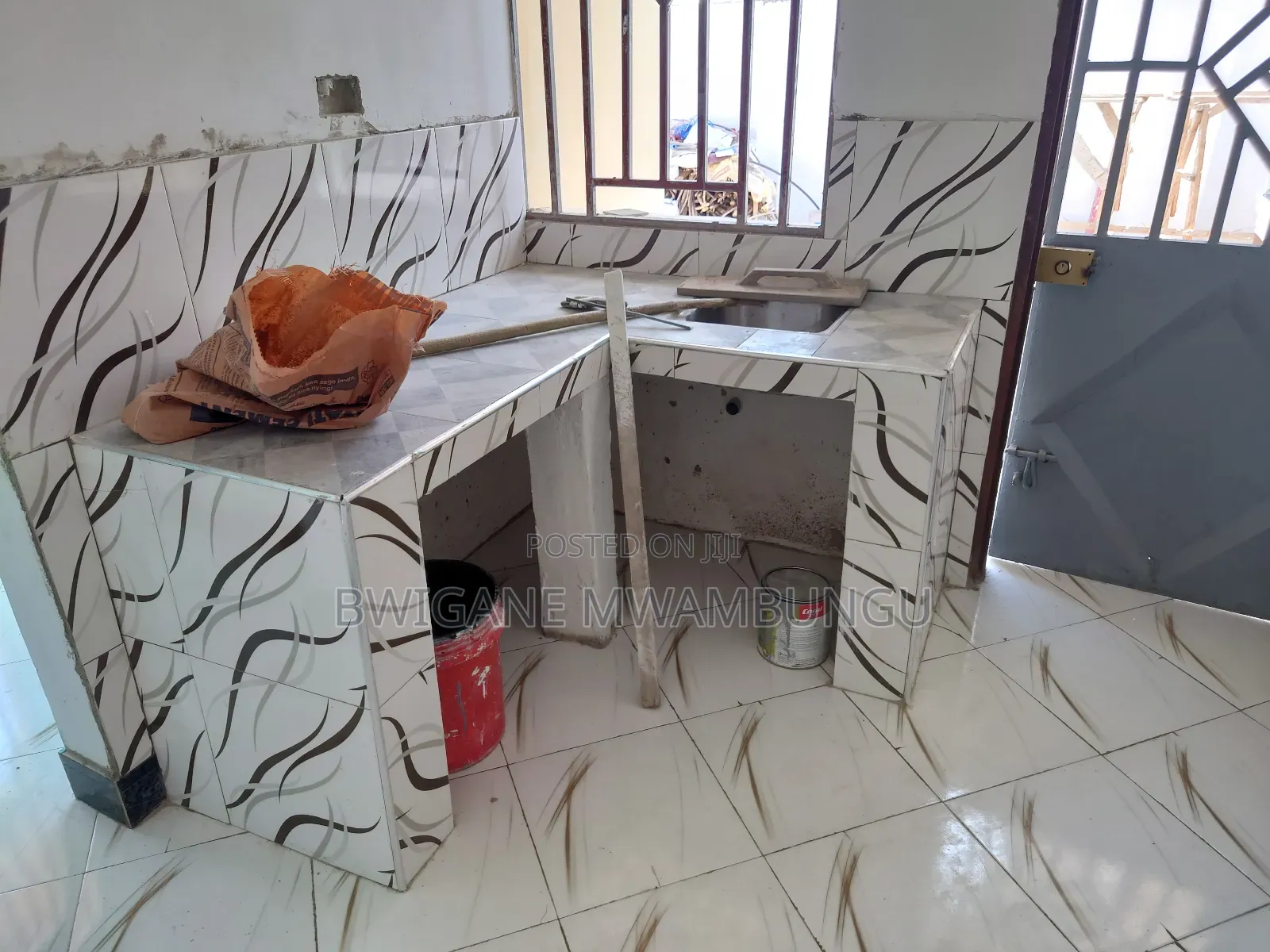 Furnished 3bdrm Apartment in Mwambungu Broker, Mbagala for sale