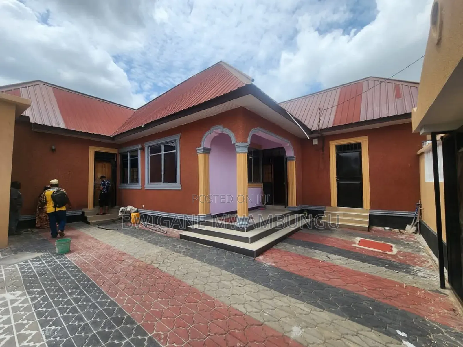 Furnished 4bdrm Apartment in Mwambungu Broker, Mbagala for sale