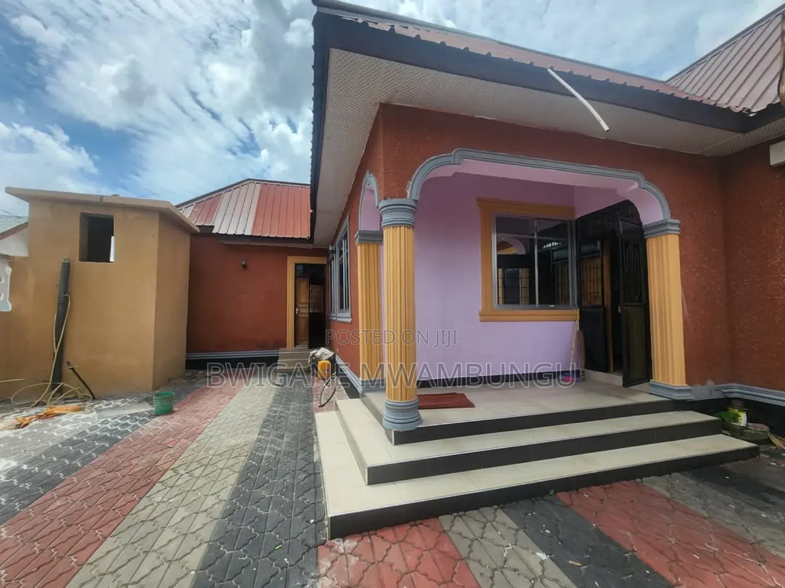 Furnished 4bdrm Apartment in Mwambungu Broker, Mbagala for sale