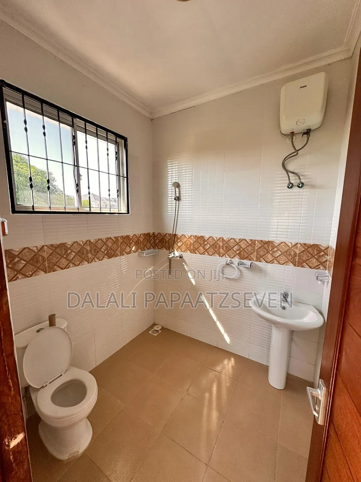 6bdrm House in Dalalipapaatzseven, Mbweni for rent