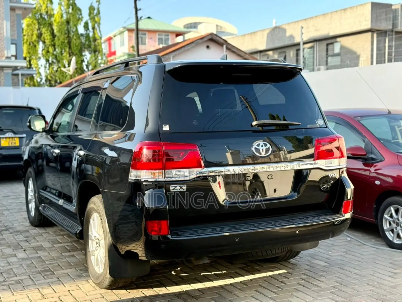 Toyota Land Cruiser 4.6 V8 ZX 2017 Black